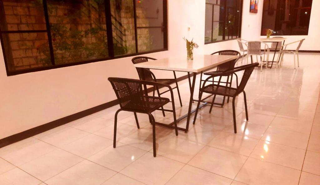 Cozy Stay Kupang كوبانغ المظهر الخارجي الصورة